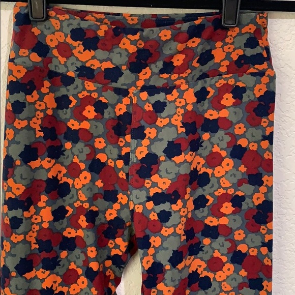 NWT One Size LuLaRoe Leggings - Picture 2 of 3